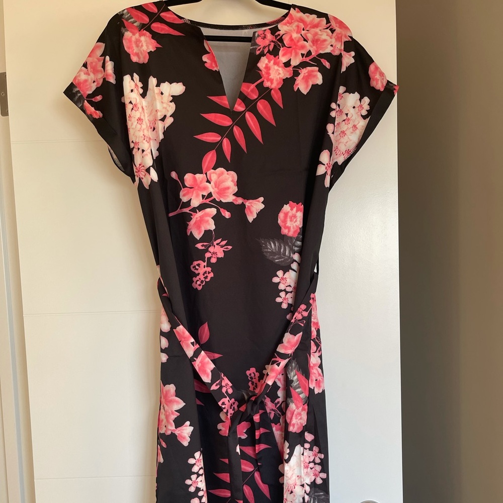 Plus Self Tie Waist Curved Hem Dress